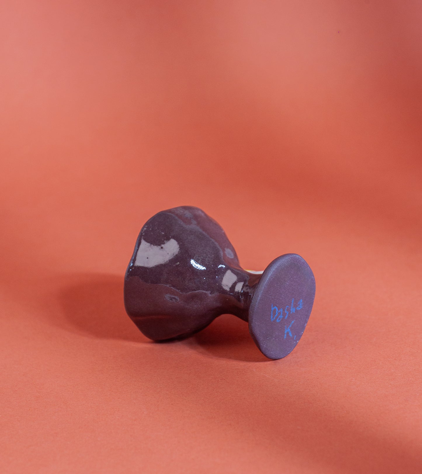 Egg cup / jewellery holder